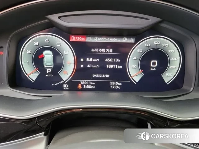 Audi Q8 (4M) 2025 Черный из Кореи, фото 4