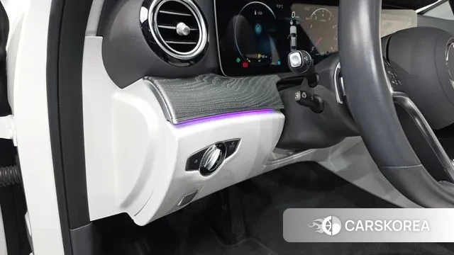 Mercedes-Benz E-Class W213 2022 Белый из Кореи, фото 4