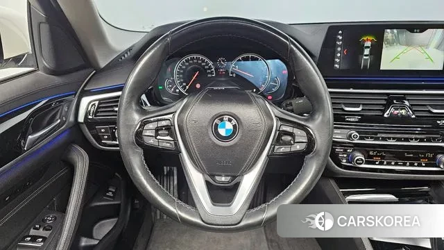 BMW 5 Series (G30) 2018 Белый из Кореи, фото 4