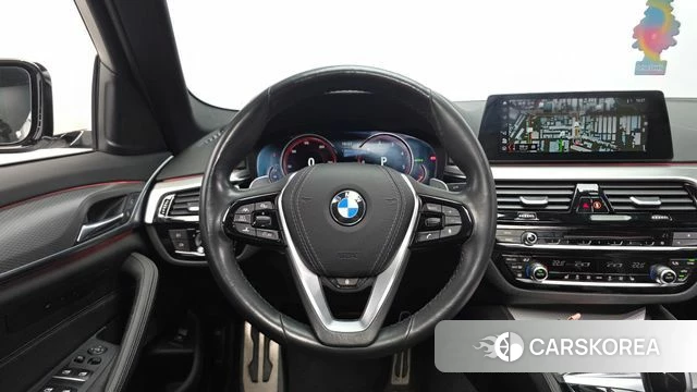 BMW 5 Series (G30) 2018 Белый из Кореи, фото 4