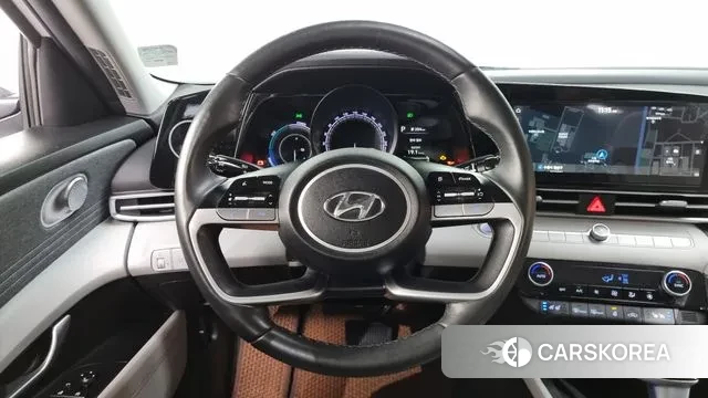 Hyundai Avante Hybrid (CN7) 2023 Белый из Кореи, фото 4