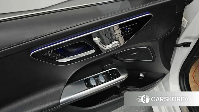 Mercedes-Benz C-Class W206 2023 Белый из Кореи, фото 4