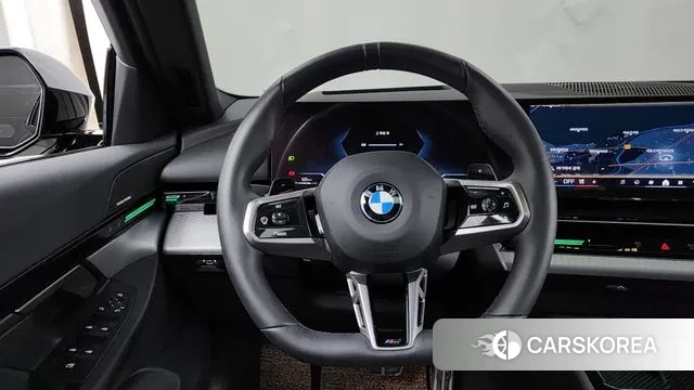 BMW 5 Series (G60) 2024 Черный из Кореи, фото 4