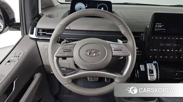 Hyundai Staria 2023 Белый из Кореи, фото 4