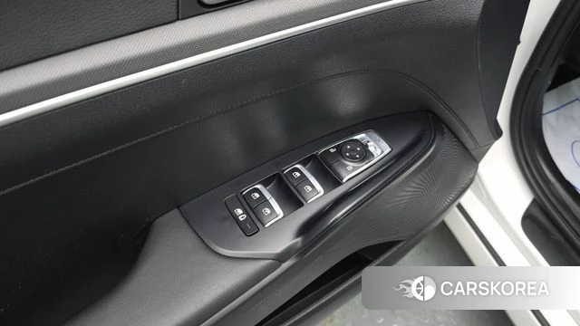 Kia K5 3rd generation 2022 Белый из Кореи, фото 4