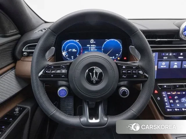 Maserati Grecale 2024 Серебристо-серый из Кореи, фото 4