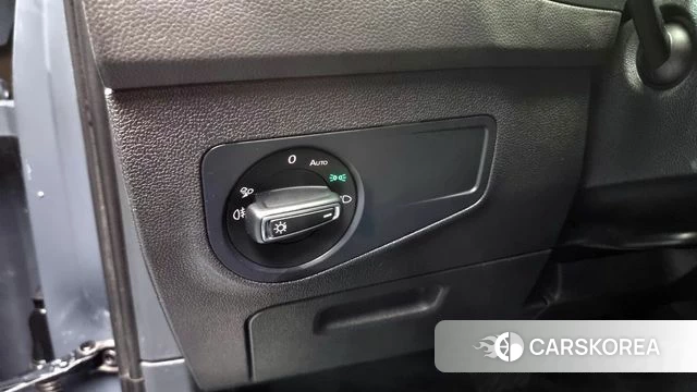 Volkswagen Tiguan second Generation 2022 Серый из Кореи, фото 4