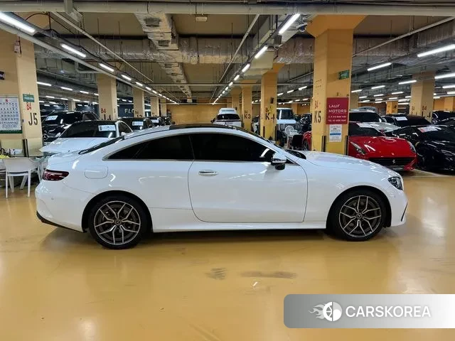 Mercedes-Benz E-Class W213 2023 Белый из Кореи, фото 4