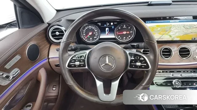 Mercedes-Benz E-Class W213 2020 Белый из Кореи, фото 4