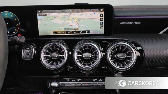 Mercedes-Benz CLA-Class C118 2021 Белый из Кореи
