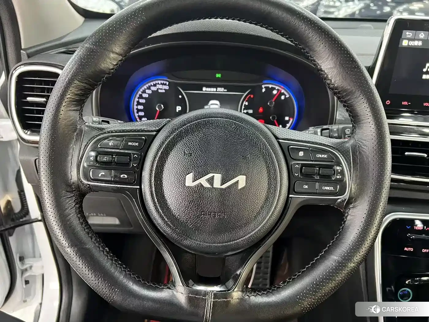 Kia KX5 2022 Белый из Китая, фото 4