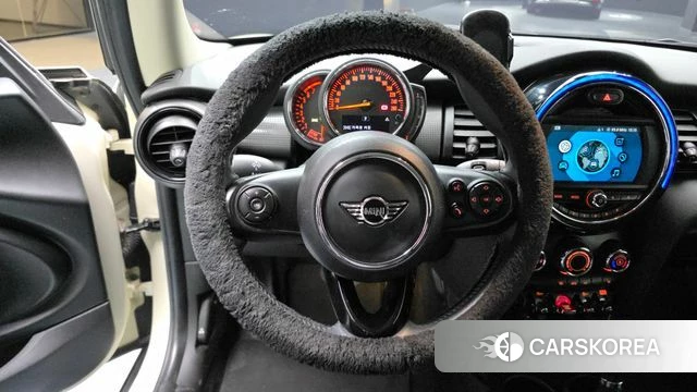 Mini Cooper 2018 Жемчужный цвет из Кореи, фото 4