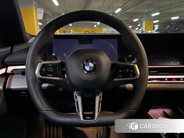 BMW 5 Series (G60) 2025 Серый из Кореи, фото 4