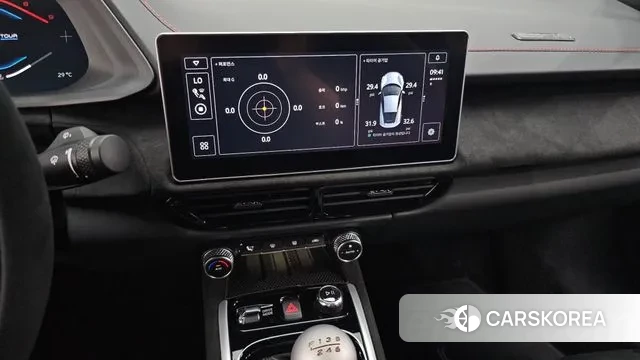 Lotus Emira 2024 Серебристо-серый из Кореи, фото 4