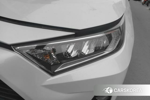 Toyota RAV4 Rongfang 2022 Белый из Китая, фото 3
