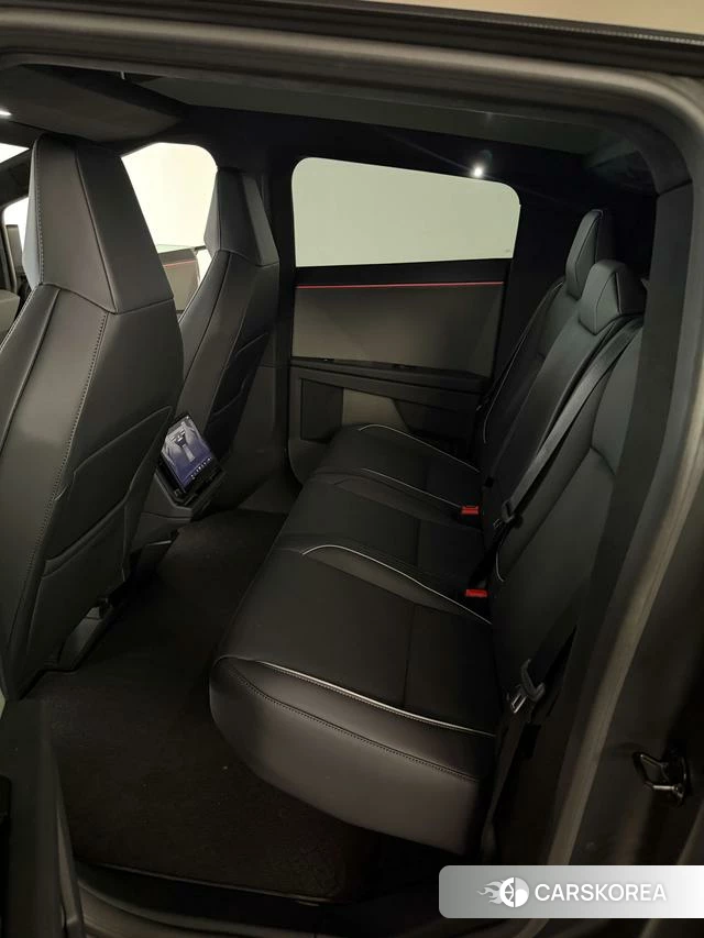 Tesla Cybercab 2026 Серебристо-серый из Китая, фото 4