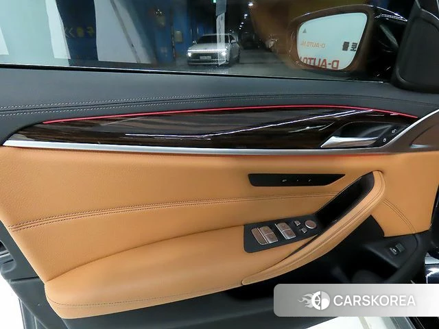 BMW 5 Series (G30) 2021 Черный из Кореи, фото 4