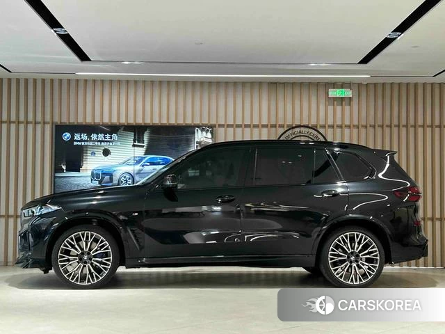 BMW X5 2025 Черный из Китая, фото 4