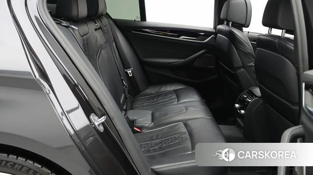 BMW 5 Series (G30) 2021 Черный из Кореи, фото 4