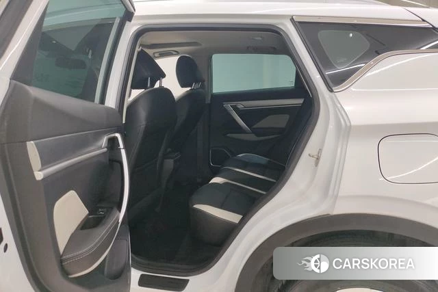 Geely Automobile Binyue 2020 Белый из Китая, фото 4