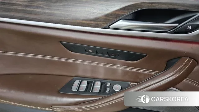 BMW 5 Series (G30) 2020 Серый из Кореи, фото 4