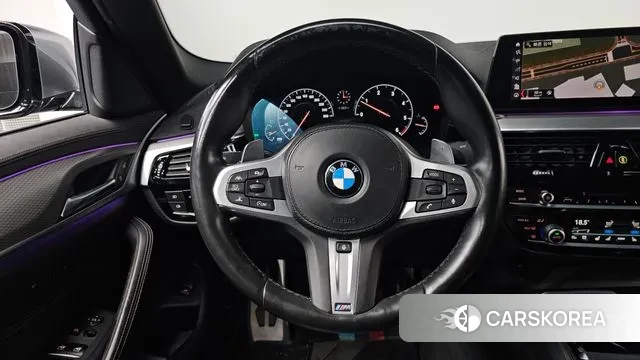 BMW 5 Series (G30) 2019 Цвет галактики из Кореи, фото 4