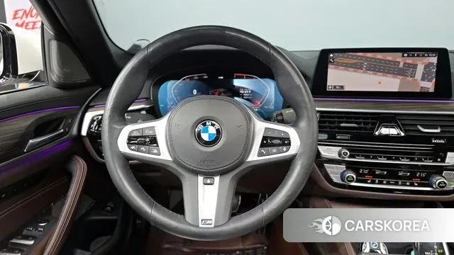 BMW 5 Series (G30) 2020 Белый из Кореи, фото 4