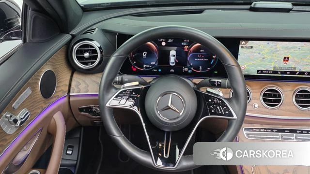 Mercedes-Benz E-Class W213 2023 Черный из Кореи, фото 4