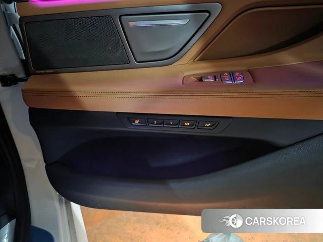 BMW 7 Series (G11) 2018 Белый из Кореи, фото 4