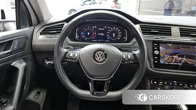Volkswagen Tiguan second Generation 2020 Белый из Кореи, фото 4