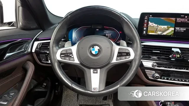 BMW 5 Series (G30) 2022 Белый из Кореи, фото 4