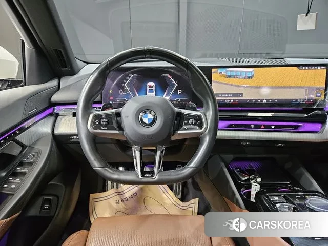 BMW 5 Series (G60) 2024 Белый из Кореи, фото 4