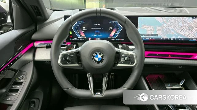 BMW 5 Series (G60) 2025 Черный из Кореи, фото 4