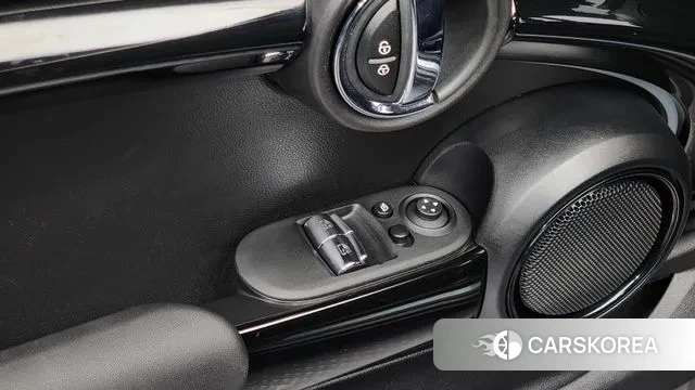 Mini Cooper 2023 Песочный из Кореи, фото 4