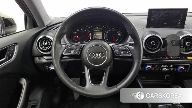 Audi New A3 2018 Черный из Кореи, фото 4