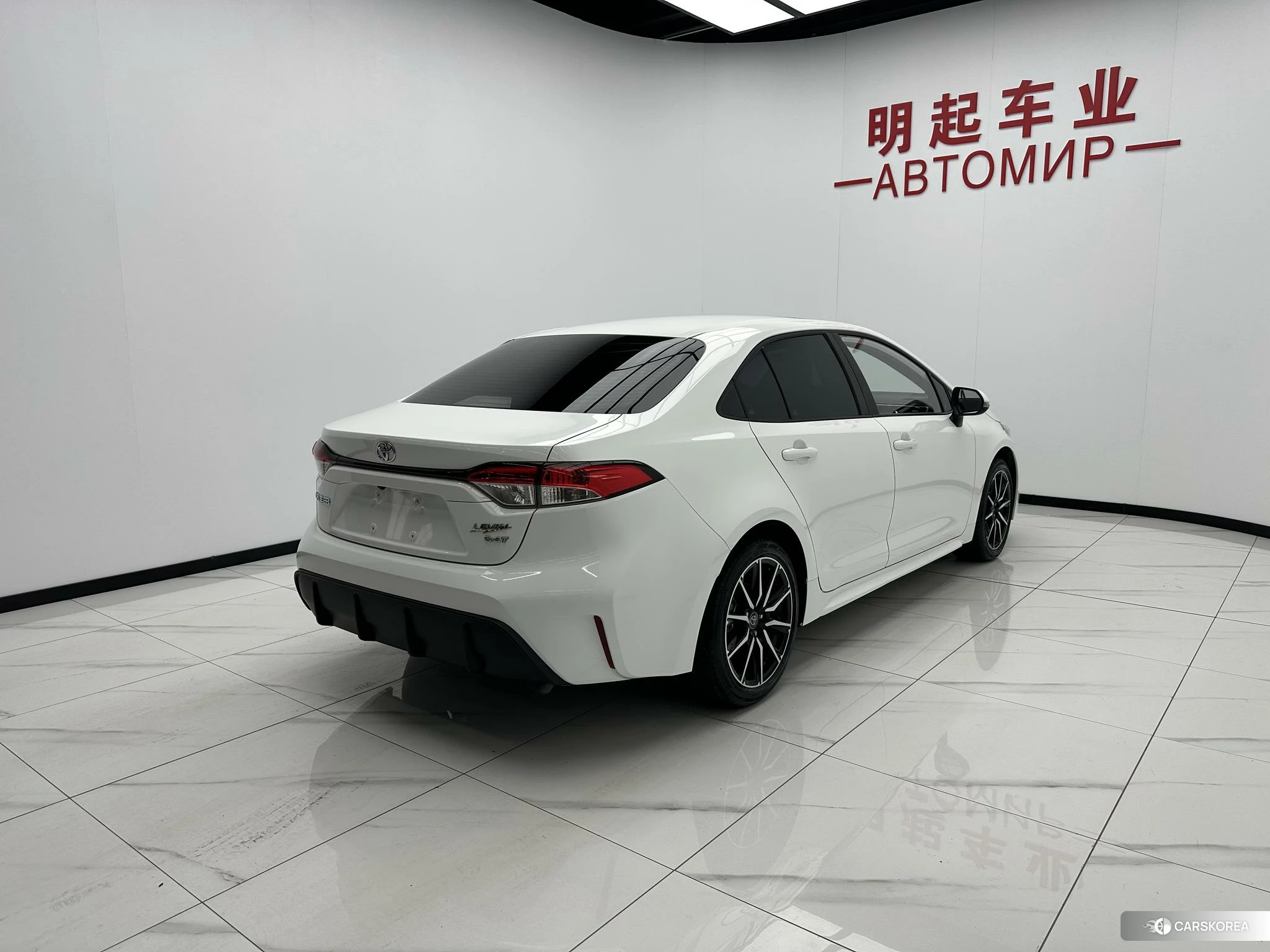 Toyota Levin 2023 Белый из Китая, фото 4