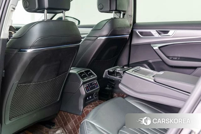 Audi A6L 2022 Черный из Китая, фото 4