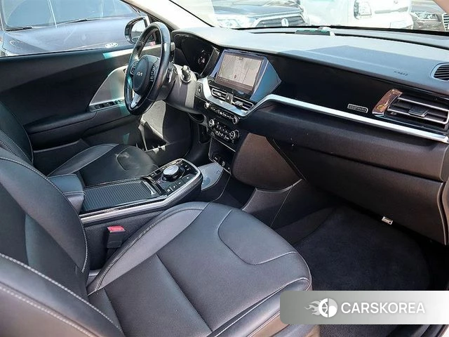 Kia Niro Plus 2022 Белый из Кореи, фото 4