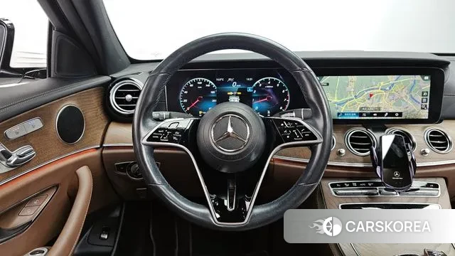 Mercedes-Benz E-Class W213 2021 Белый из Кореи, фото 4