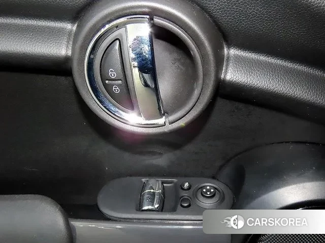 Mini Cooper 2020 Серебристо-серый из Кореи, фото 4