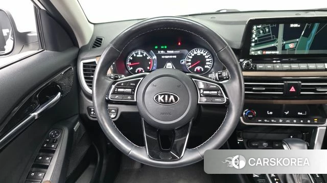 Kia Seltos 2021 Белый из Кореи, фото 4