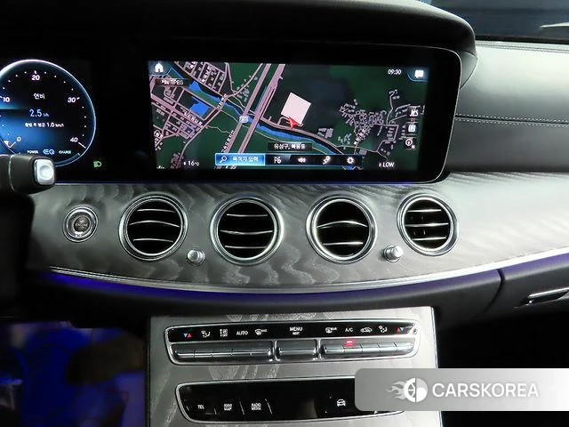Mercedes-Benz E-Class W213 2023 Черный из Кореи, фото 4