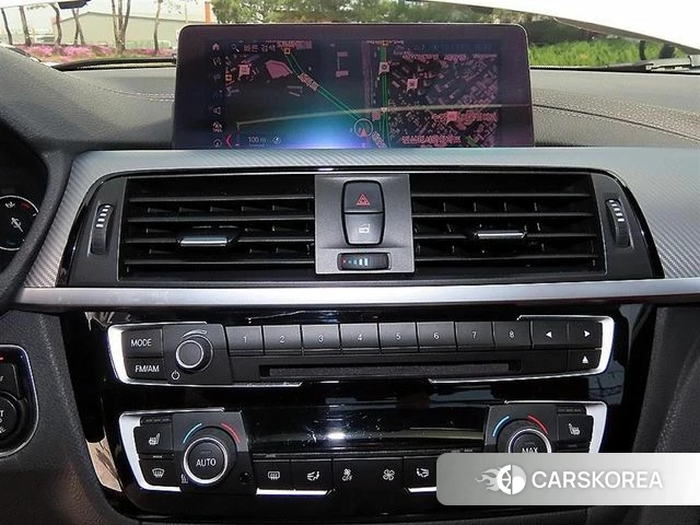 BMW 3 Series (F30) 2018 Белый из Кореи, фото 4