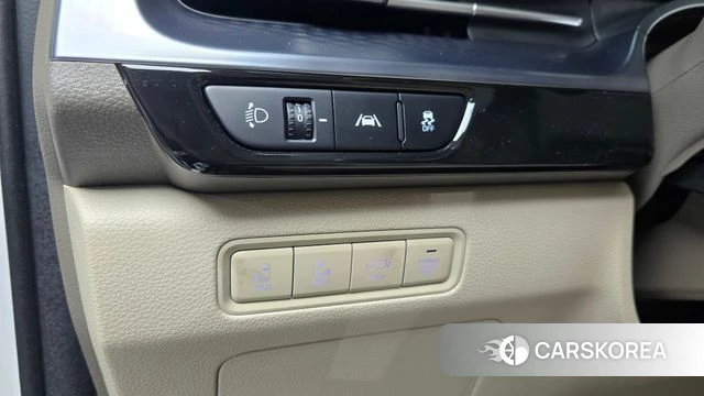 Kia Carnival 4th generation 2023 Белый из Кореи, фото 4