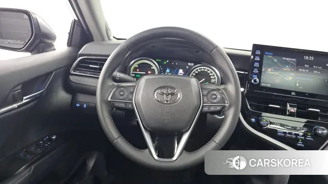 Toyota Camry (XV70) 2023 Золотой из Кореи, фото 4