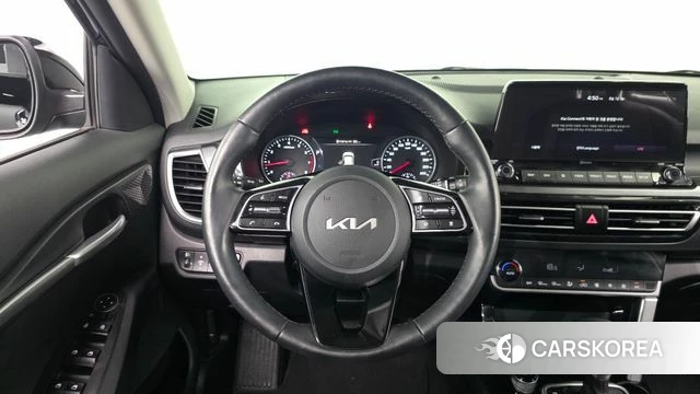 Kia Seltos 2022 Черный из Кореи, фото 4