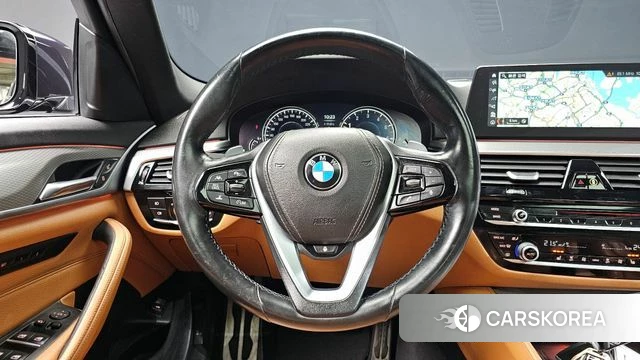 BMW 5 Series (G30) 2018 Черный из Кореи, фото 4