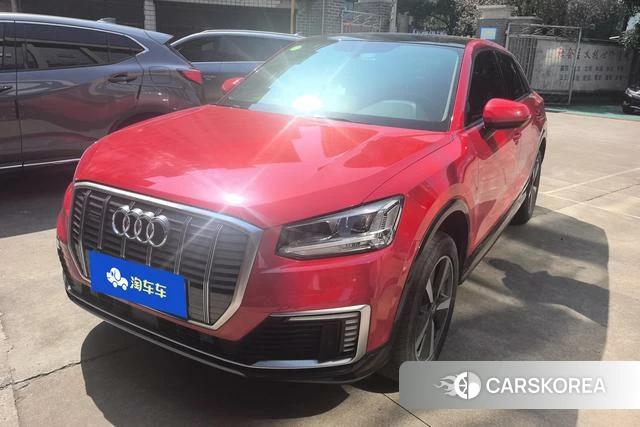Audi Q2L e-tron 2021 Красный из Китая, фото 4