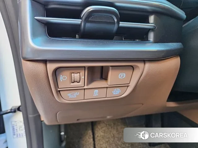 Hyundai Grandeur Hybrid (GN7) 2023 Белый из Кореи, фото 4