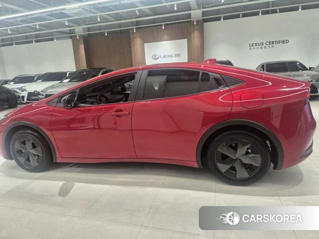 Toyota Prius 5th Generation 2024 Красный из Кореи, фото 4